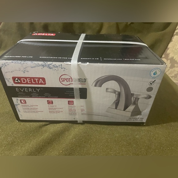 Delta EVERLY 25741LF-SP 2-Handle Bathroom Faucet SpotShield Brushed Nickel NEW - Picture 8 of 11